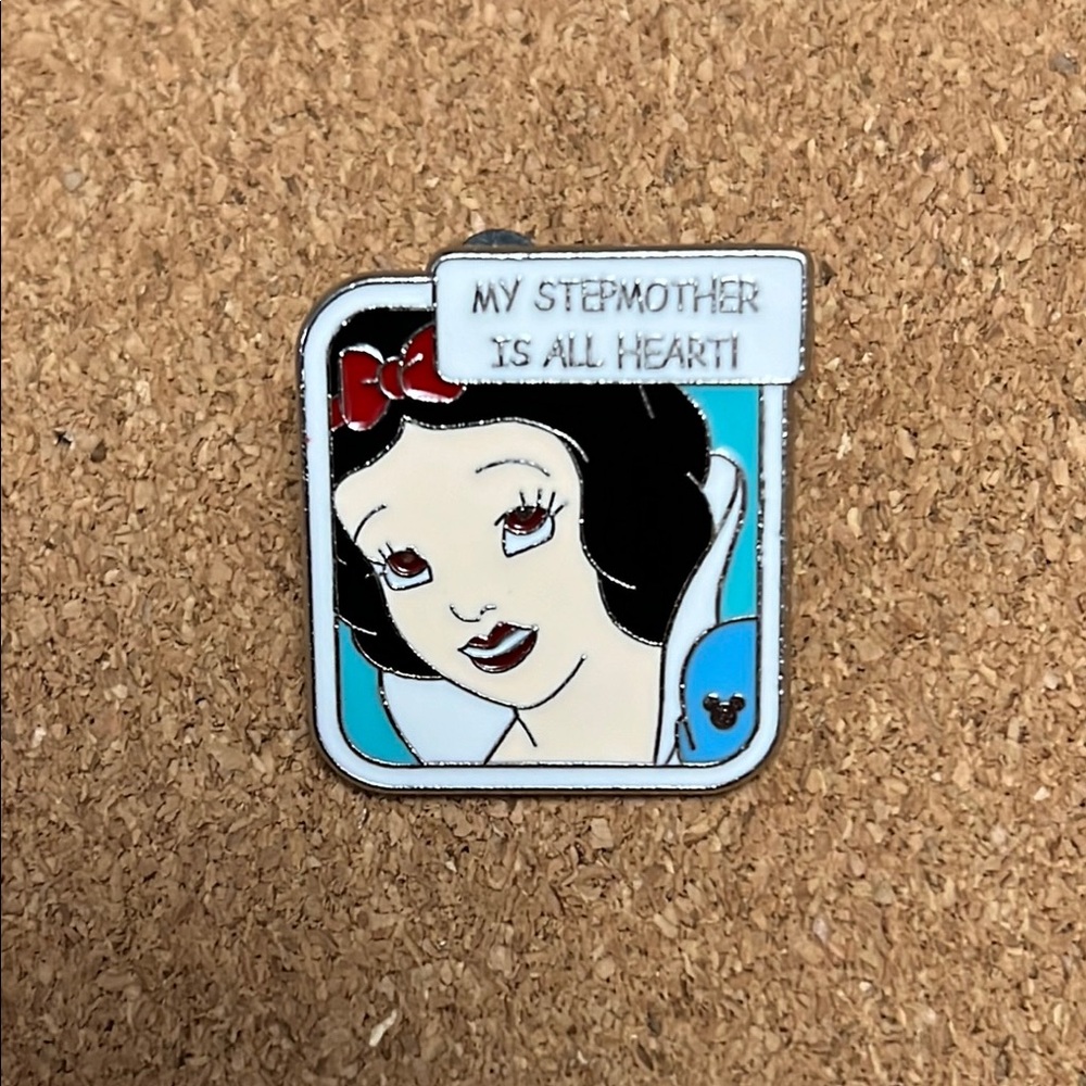 Disney Snow White Enamel Pin